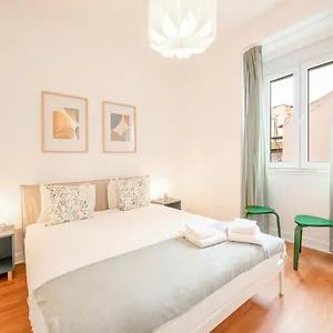 Apartamento Guestready - Captain's Near Agua Museum, Lisboa